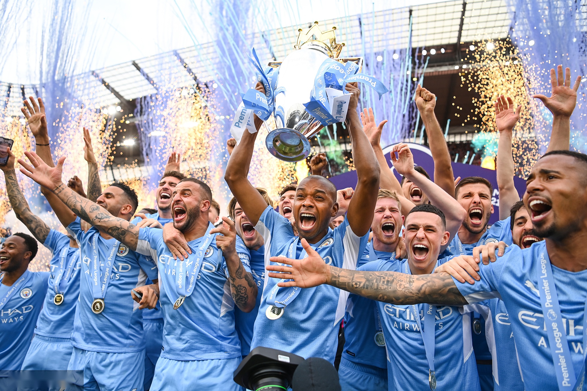 据也相当耀 据也相当耀